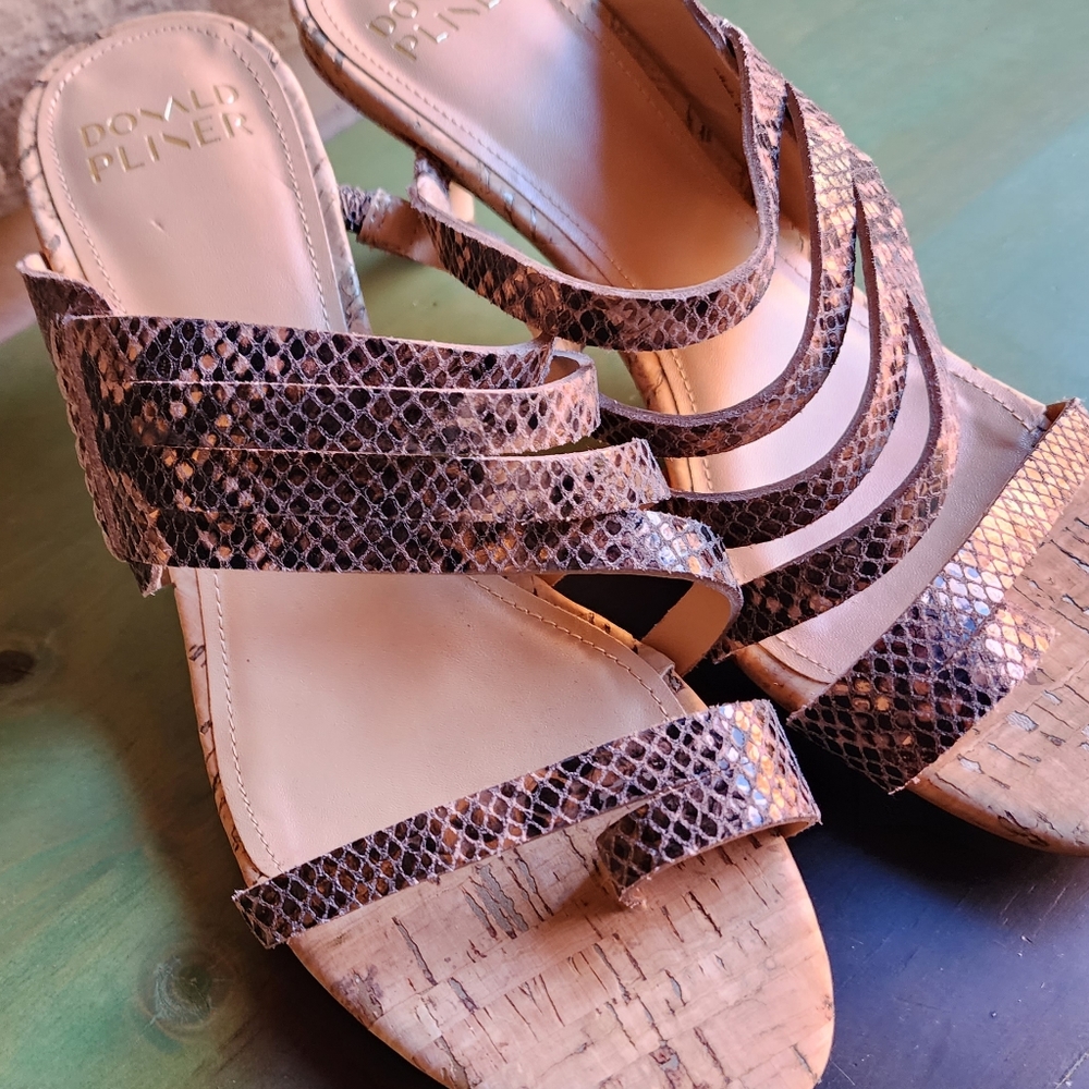 Donald Pliner Kaluse Snake Print Slides Kitten He… - image 7